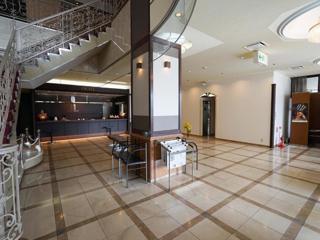 Neyagawa Trend Hotel Osaka Exterior photo