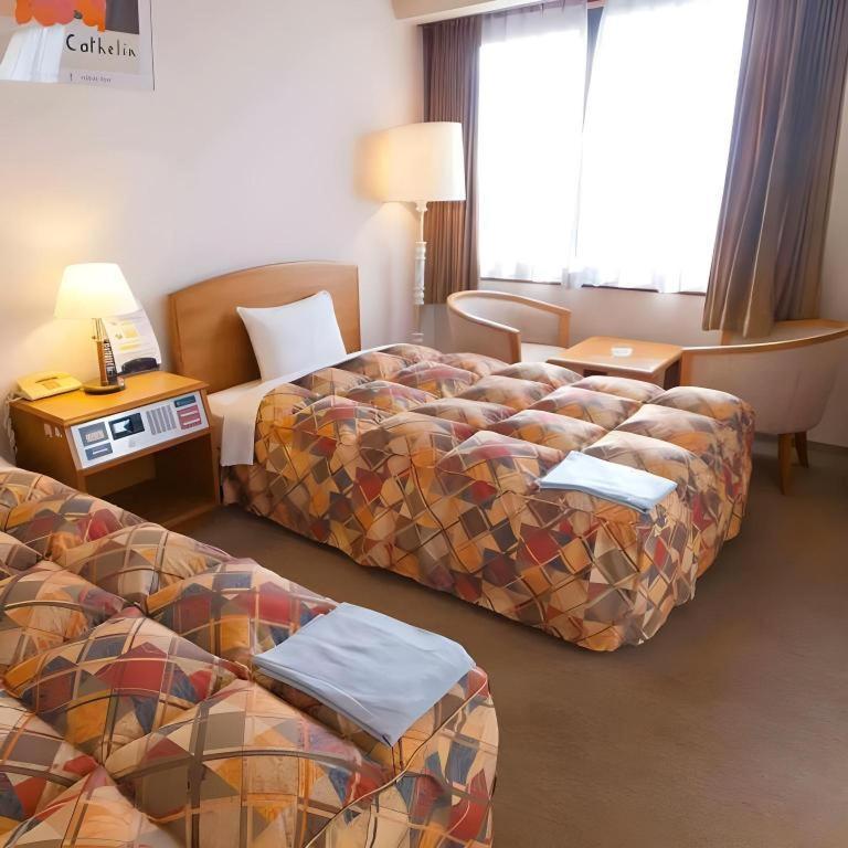 Neyagawa Trend Hotel Osaka Exterior photo